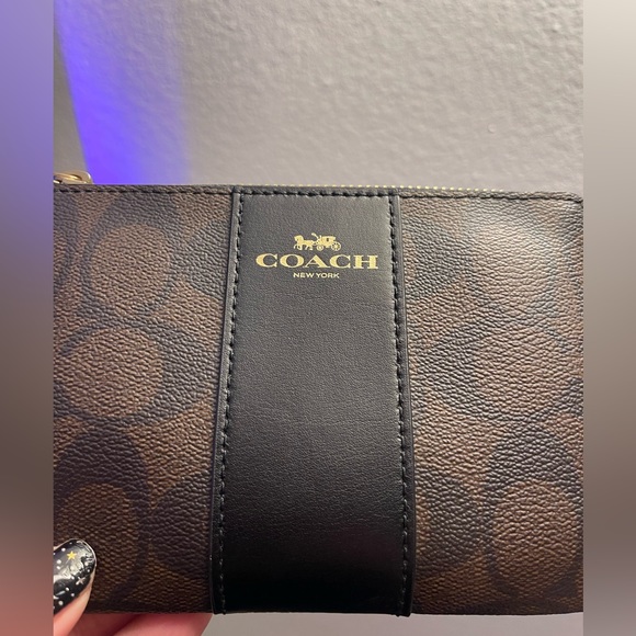 Coach wristlet in classic print - Picture 2 of 5